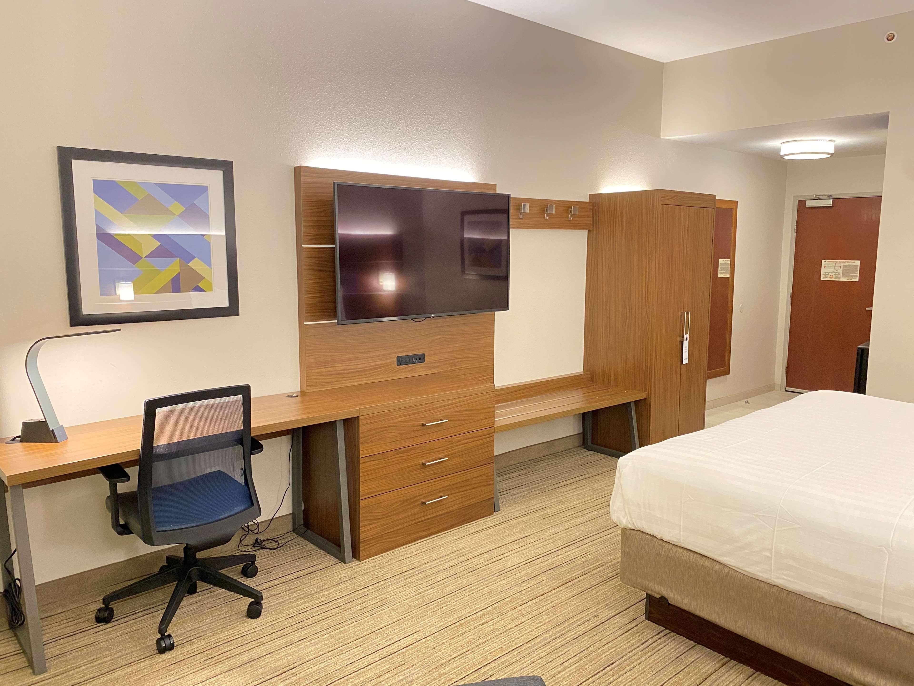 Holiday Inn Express & Suites - Williamstown - Glassboro By Ihg Экстерьер фото